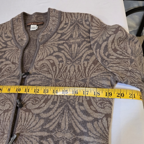 Peruvian‎ Collection Toggle Sweater - Size Medium - Picture 5 of 5